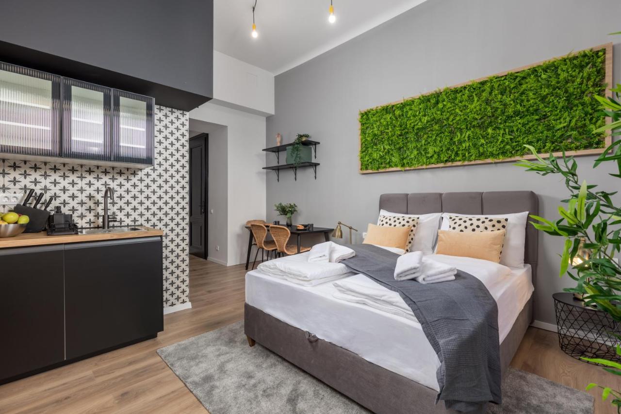 Apartments & Rooms One World Рієка Екстер'єр фото