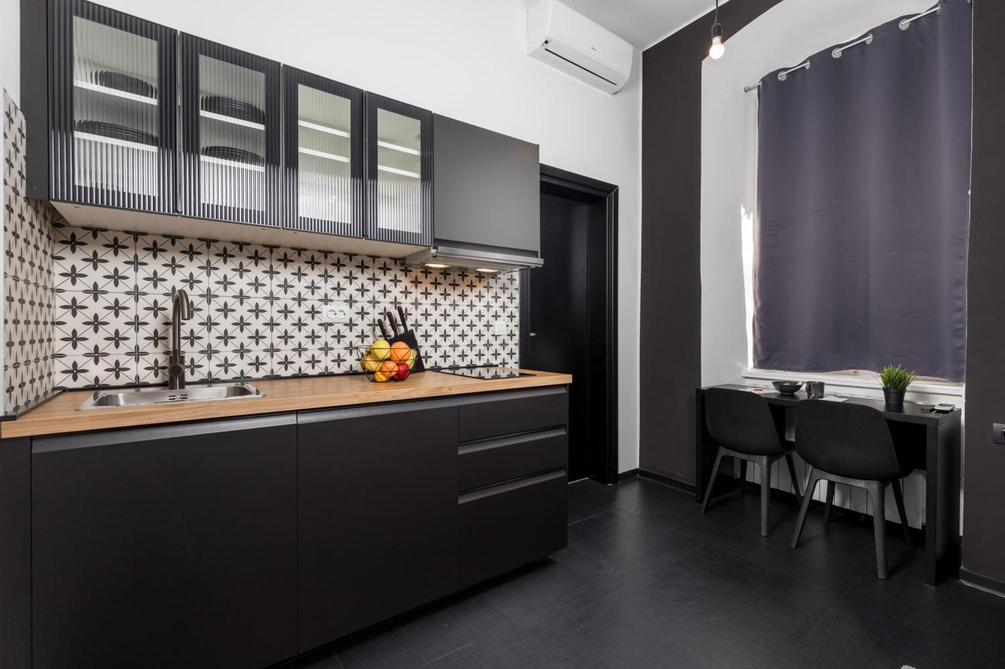 Apartments & Rooms One World Рієка Екстер'єр фото