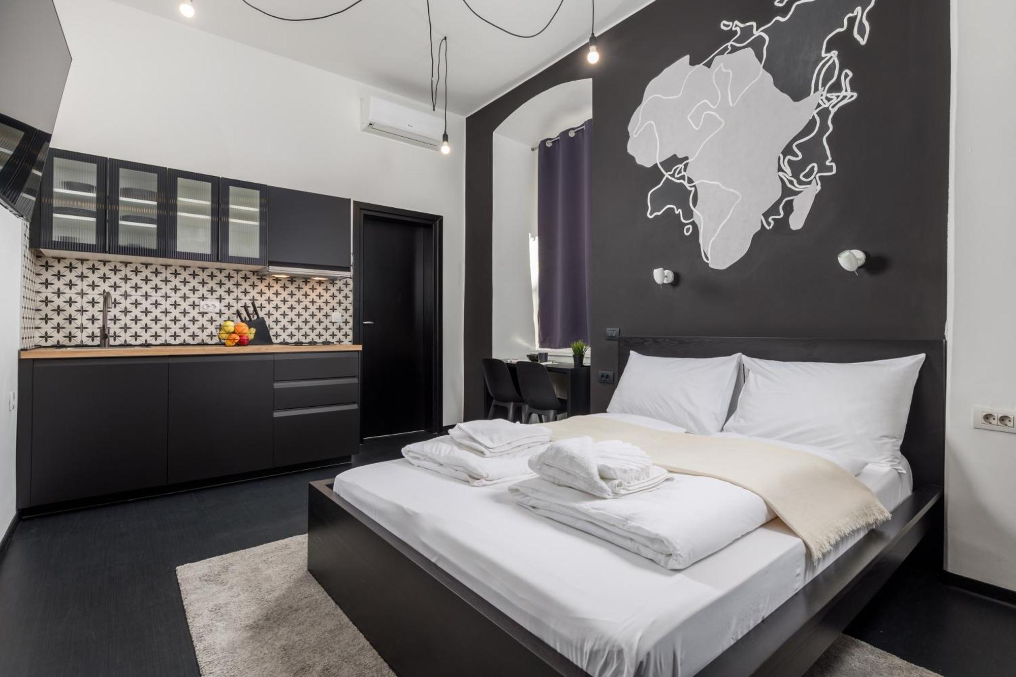 Apartments & Rooms One World Рієка Екстер'єр фото