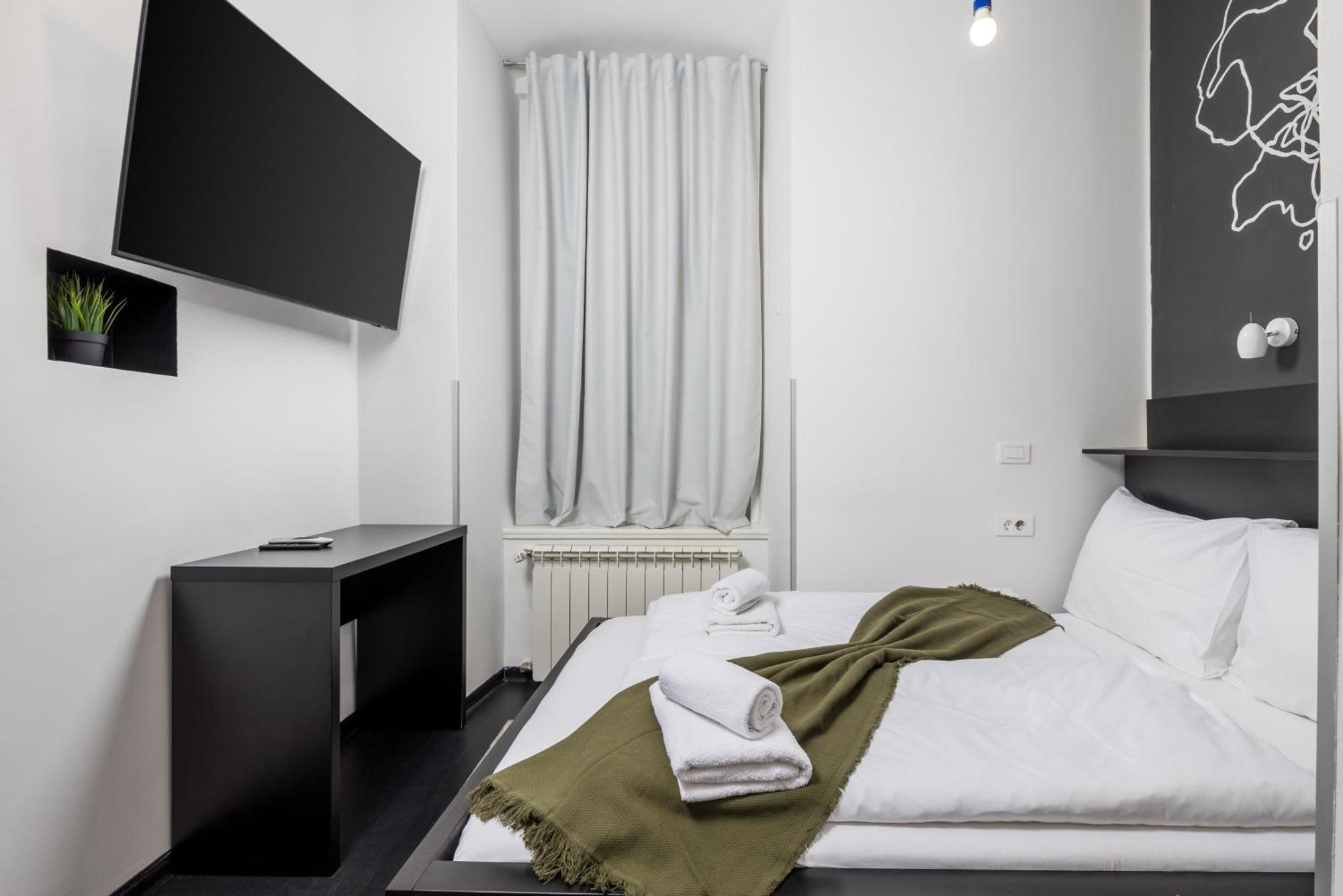 Apartments & Rooms One World Рієка Екстер'єр фото